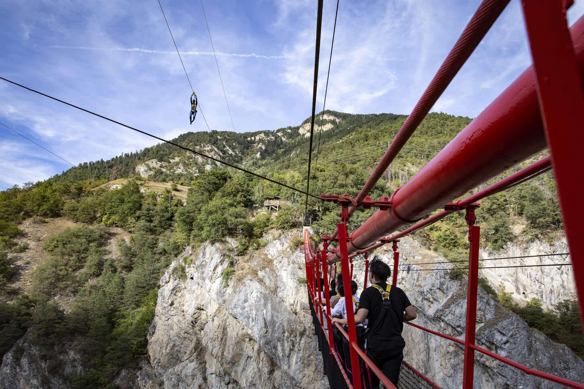 niouc suspension bridge